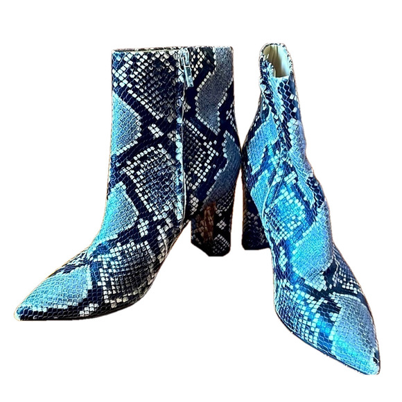Marc Fisher Snakeskin pattern block heel booties size 8 - Picture 1 of 12